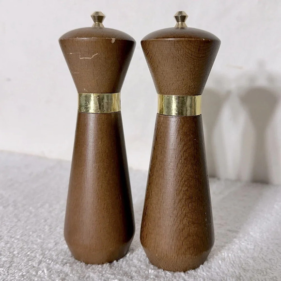 Vintage MCM Wood Salt & Pepper Shakers - Picture 3 of 7